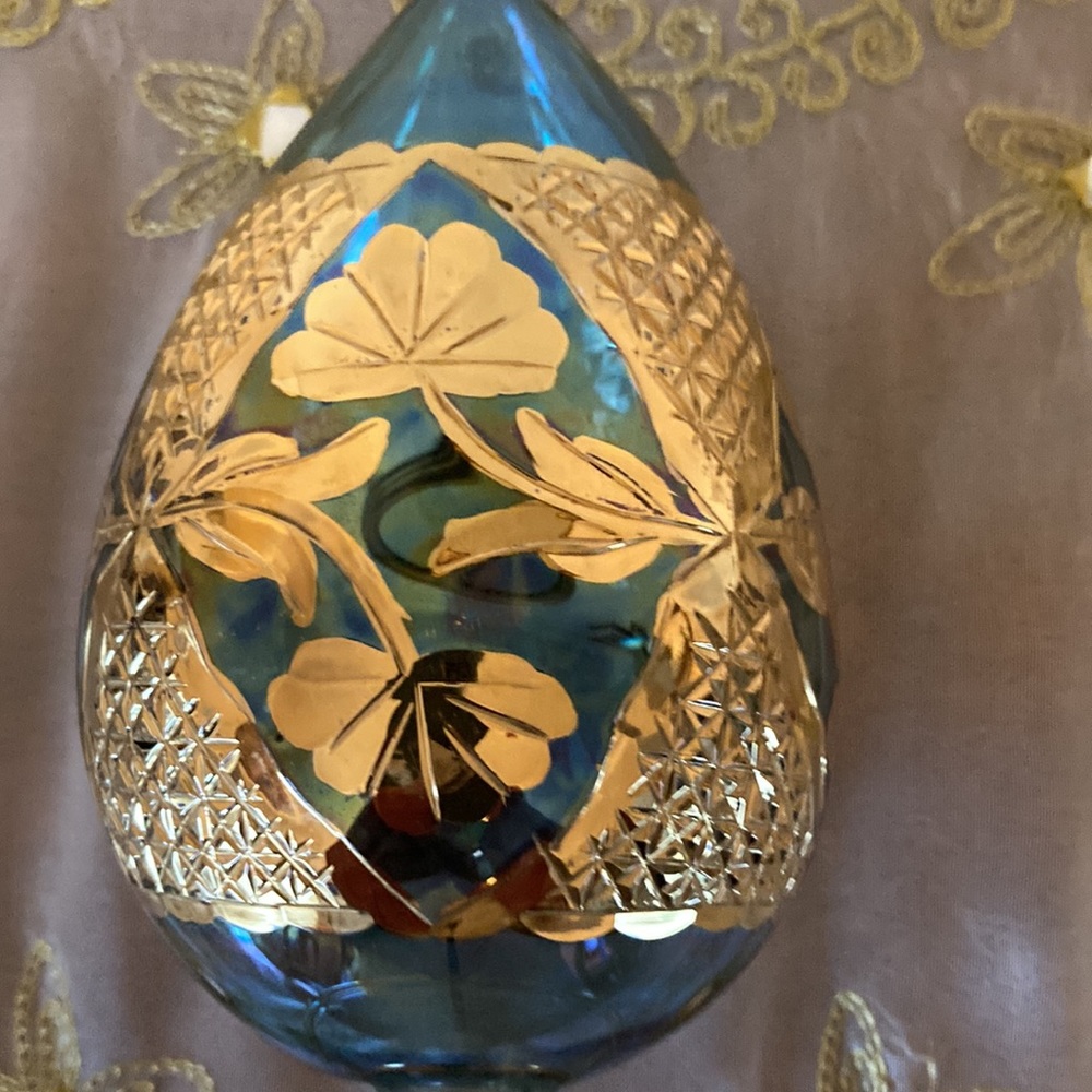 Vintage Egyptian Hand Blown Glass Egg Shaped Gold Etched Pattern Teal Color - Picture 4 of 6